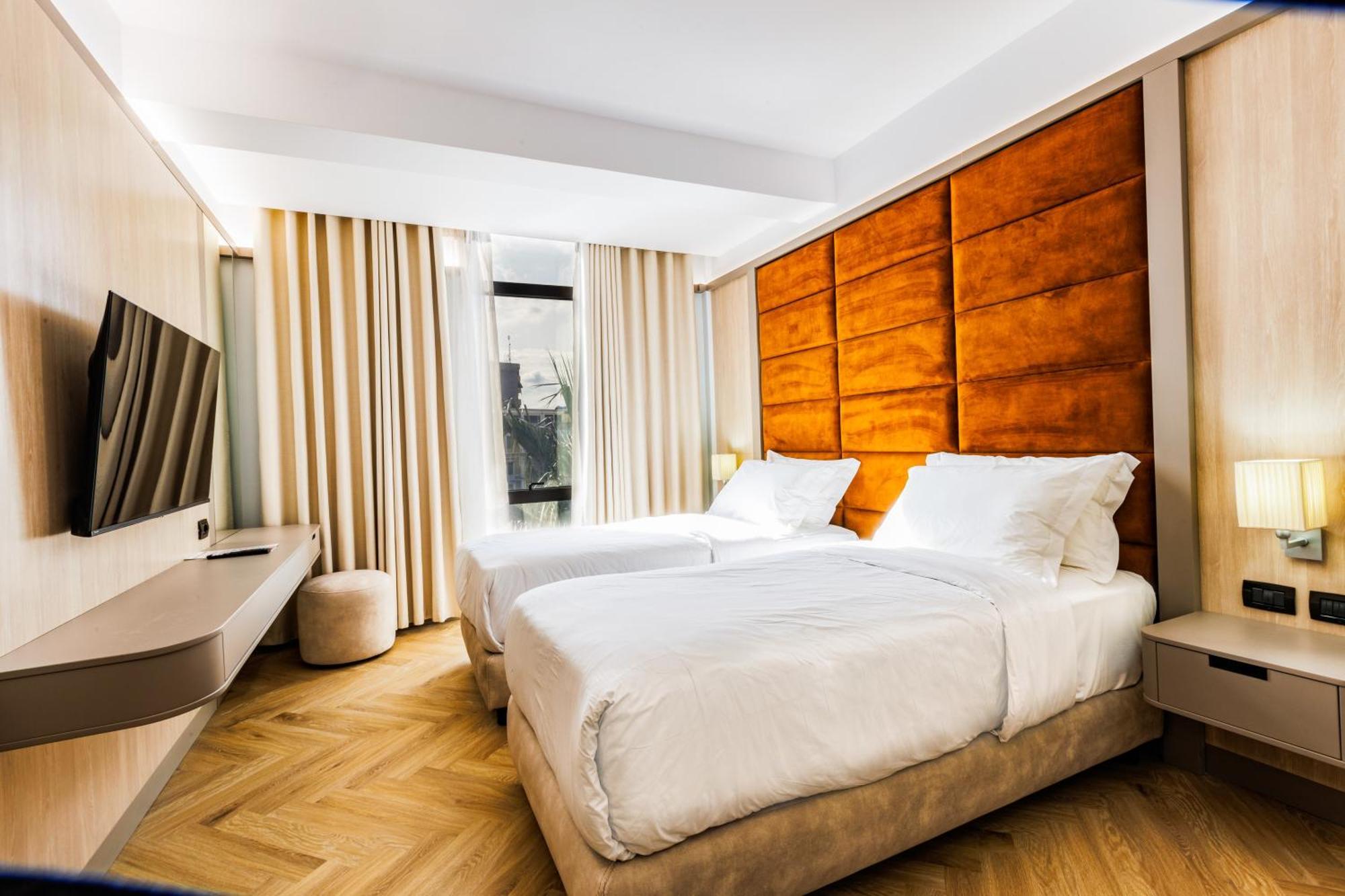 Hotel Fieri Ngoại thất bức ảnh