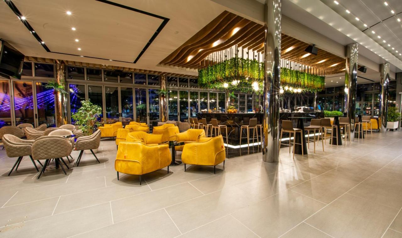 Hotel Fieri Ngoại thất bức ảnh