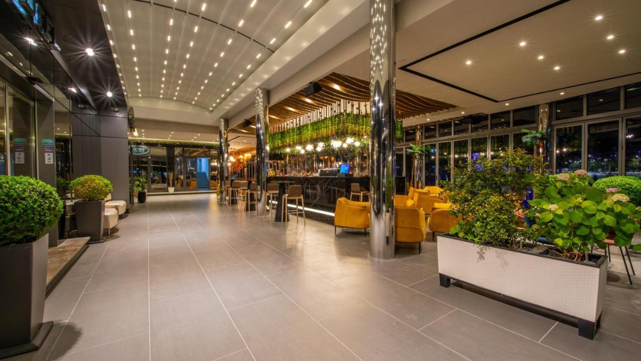 Hotel Fieri Ngoại thất bức ảnh